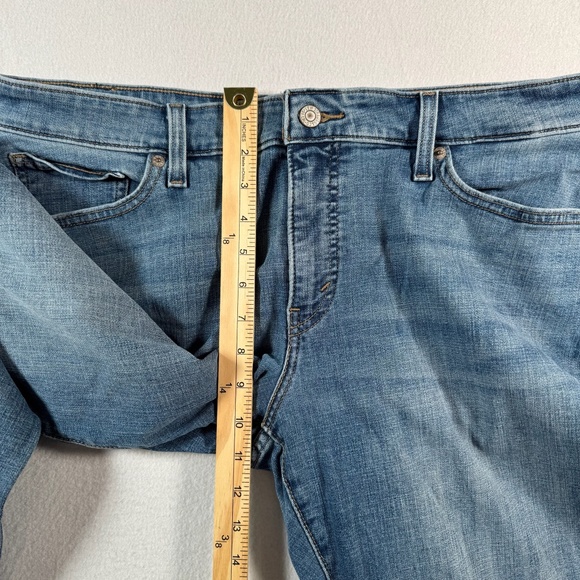 Levis Jeans Womens 18W Blue 415 Classic Boot Mid Rise Medium Wash Stretch Plus - Picture 6 of 10